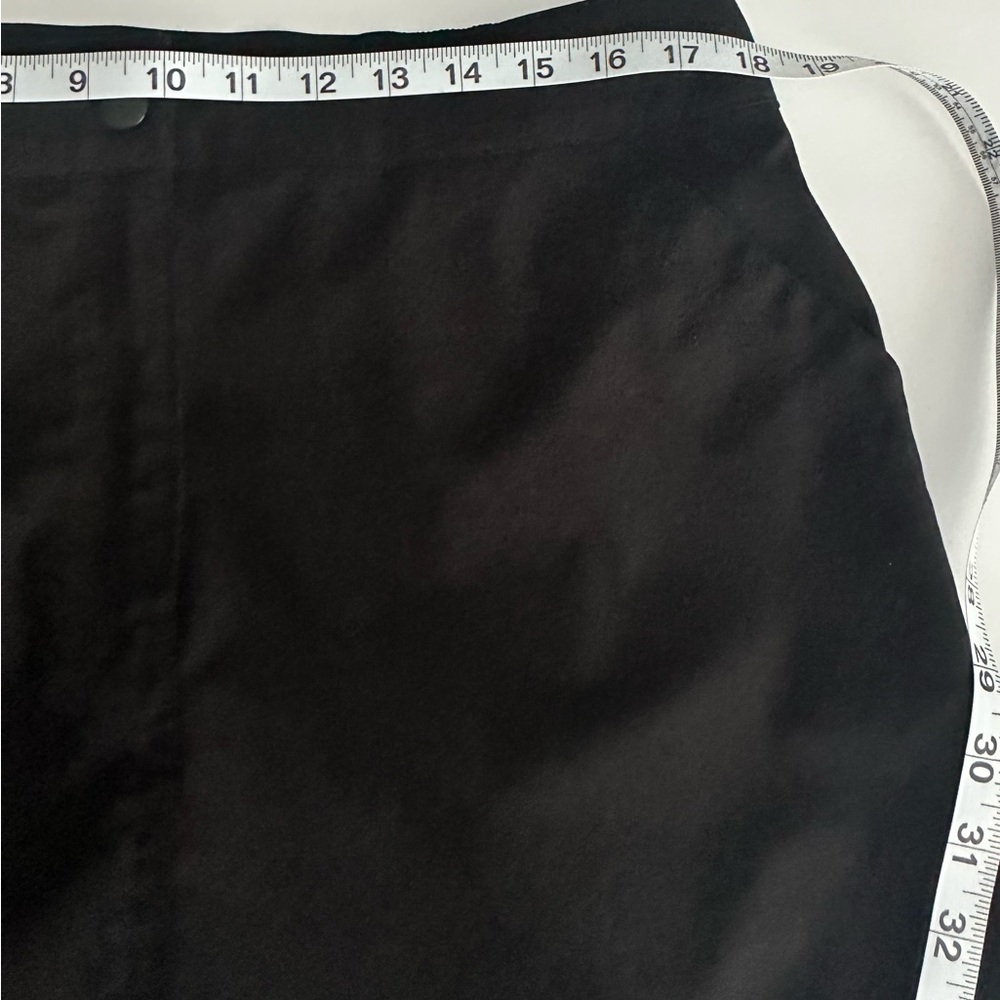 32 Degrees Women's Black Skort with Zip Pocket - Picture 4 of 7
